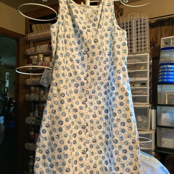 Liz Claiborne Dresses & Skirts - Liz Claiborne dress summer ready size 16